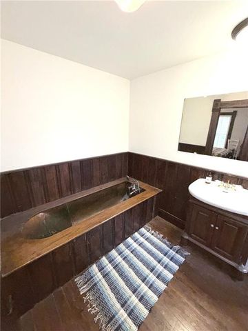 106 E Main Street, Jamesport, MO 64648