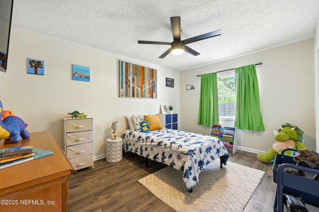 10 QUAIL Lane, Jacksonville Beach, FL 32250