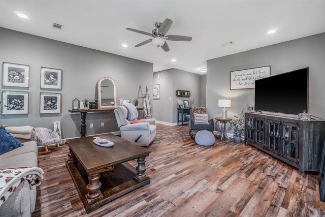 58 Edward Way, Greenbrier, AR 72058