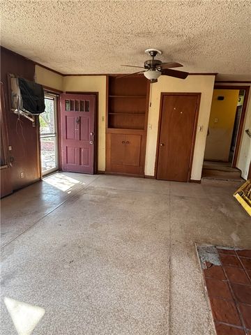 369 Edith Dr, Alice, TX 78332