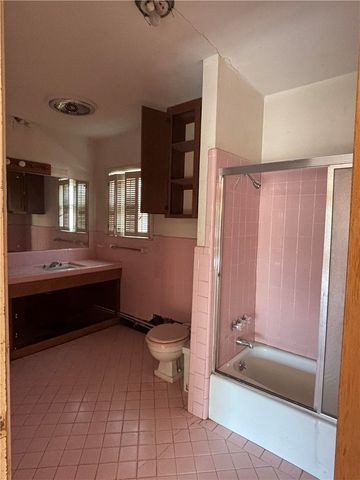 369 Edith Dr, Alice, TX 78332