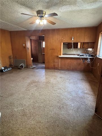 369 Edith Dr, Alice, TX 78332