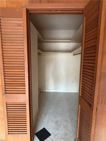 369 Edith Dr, Alice, TX 78332