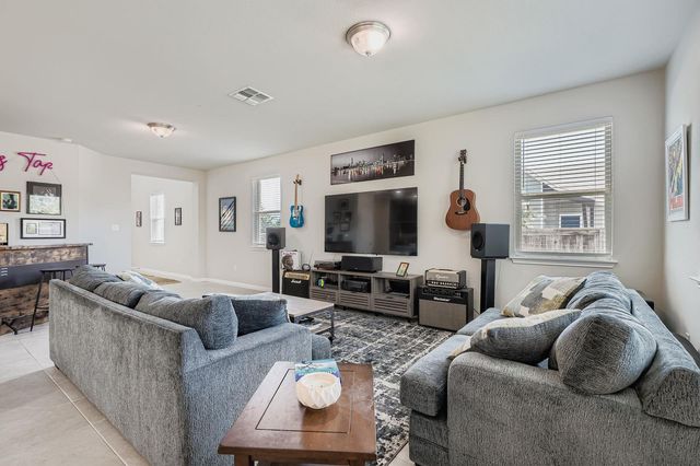11914 Ledger DR 110, Austin, TX 78748