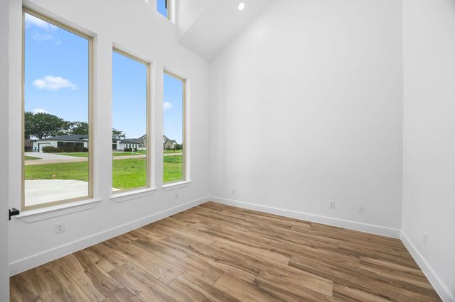 210 Birdie Dr, Hempstead, TX 77445