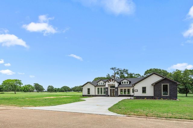 210 Birdie Dr, Hempstead, TX 77445