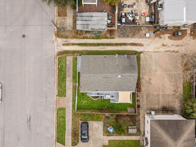 916 11th Street, Galveston, TX 77550