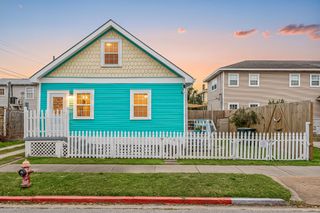 916 11th Street, Galveston, TX 77550