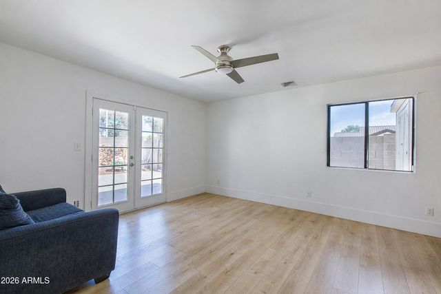 3752 E EMERALD Avenue, Mesa, AZ 85206