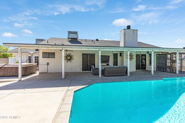 3752 E EMERALD Avenue, Mesa, AZ 85206