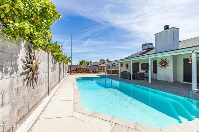 3752 E EMERALD Avenue, Mesa, AZ 85206