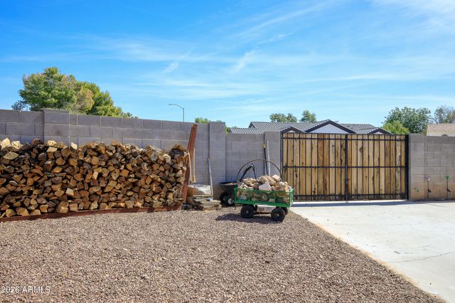 3752 E EMERALD Avenue, Mesa, AZ 85206