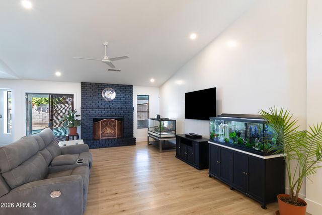 3752 E EMERALD Avenue, Mesa, AZ 85206