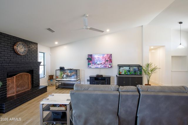 3752 E EMERALD Avenue, Mesa, AZ 85206