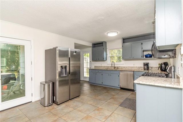 288 Mayflower Street, Mobile, AL 36609