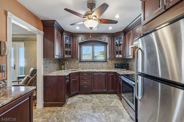 27 Espy Rd A7, Caldwell Boro Twp., NJ 07006