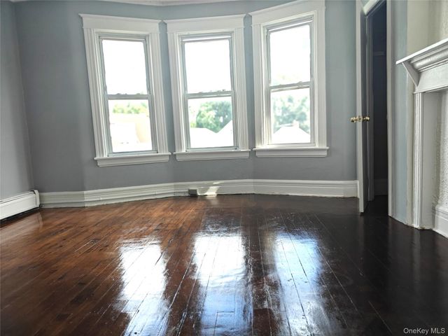 104 Winnikee Avenue 3, Poughkeepsie, NY 12601