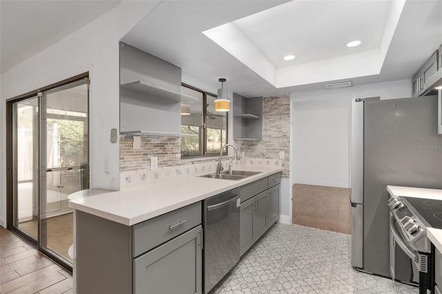 6242 NW 105TH AVENUE, Alachua, FL 32615