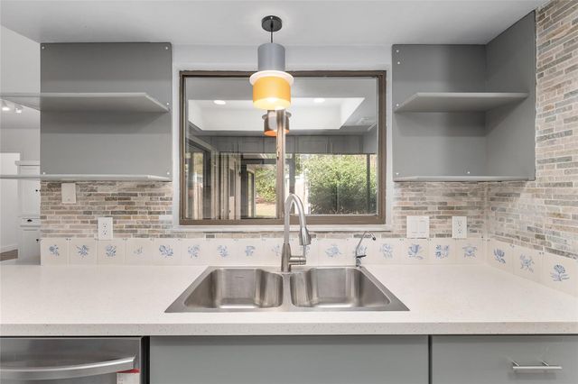 6242 NW 105TH AVENUE, Alachua, FL 32615