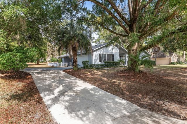 6242 NW 105TH AVENUE, Alachua, FL 32615
