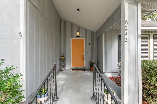 6242 NW 105TH AVENUE, Alachua, FL 32615