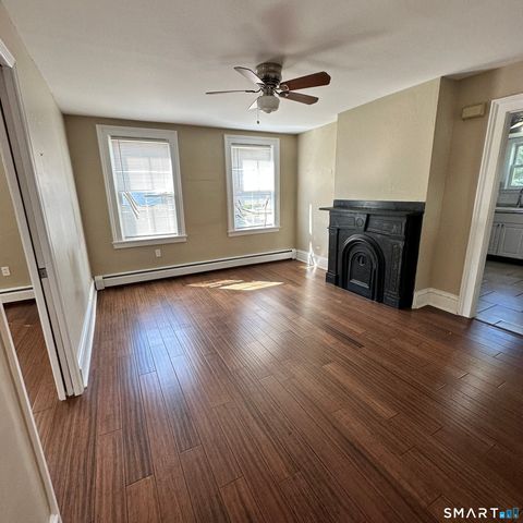 36 Pleasant Street 1st FL, Groton, CT 06340
