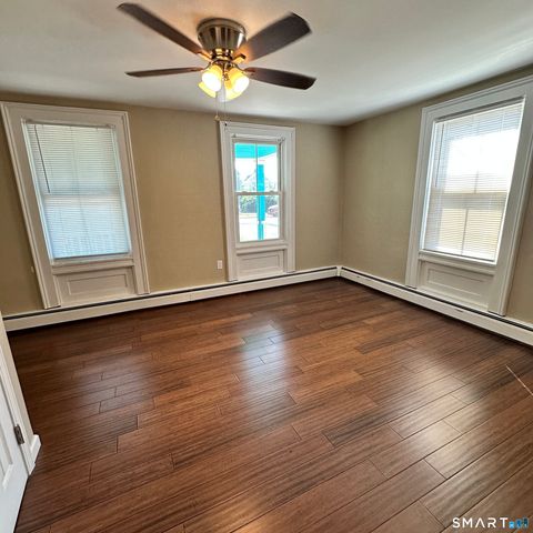 36 Pleasant Street 1st FL, Groton, CT 06340