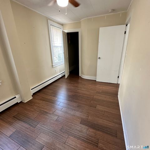36 Pleasant Street 1st FL, Groton, CT 06340