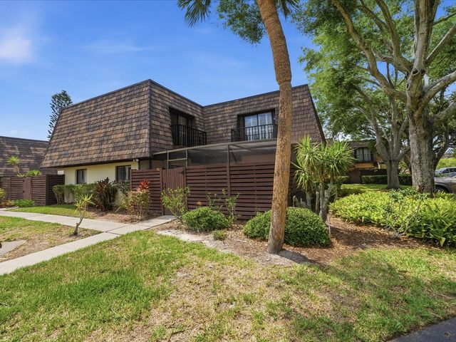 15338 E POND WOODS DRIVE 15338, Tampa, FL 33618