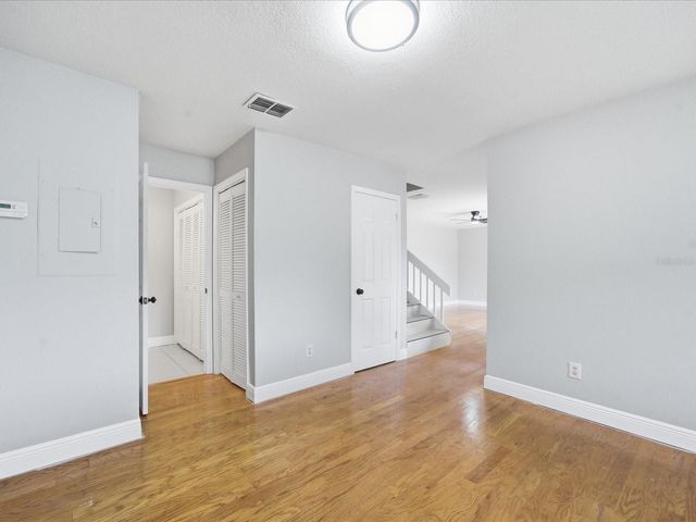 15338 E POND WOODS DRIVE 15338, Tampa, FL 33618