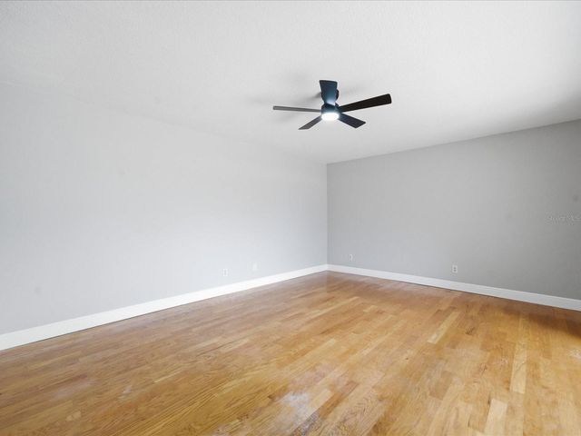 15338 E POND WOODS DRIVE 15338, Tampa, FL 33618