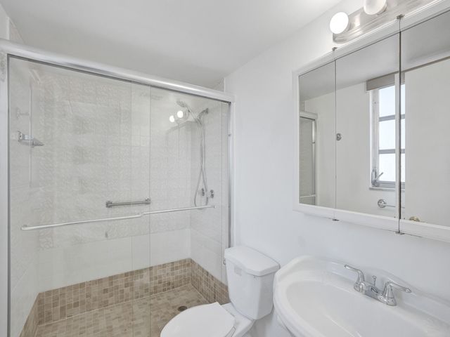 1811 Jefferson Street 404, Hollywood, FL 33020