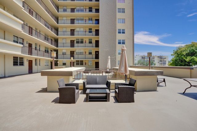 1811 Jefferson Street 404, Hollywood, FL 33020