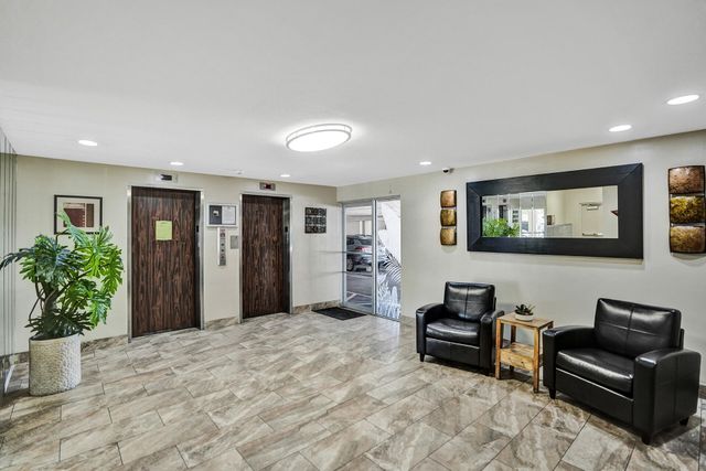 1811 Jefferson Street 404, Hollywood, FL 33020