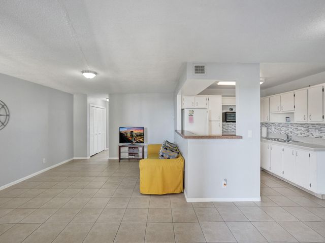 1811 Jefferson Street 404, Hollywood, FL 33020