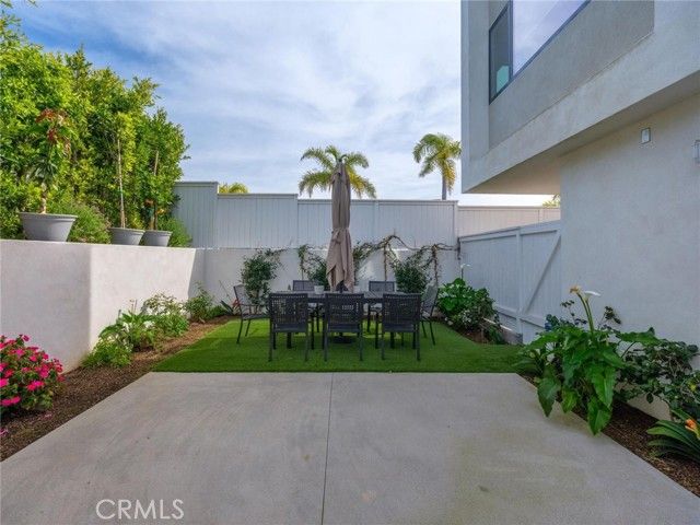 1427 15th, Manhattan Beach, CA 90266