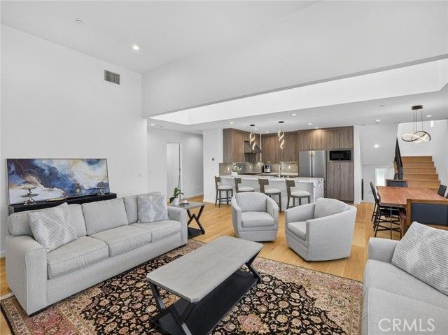 1427 15th, Manhattan Beach, CA 90266