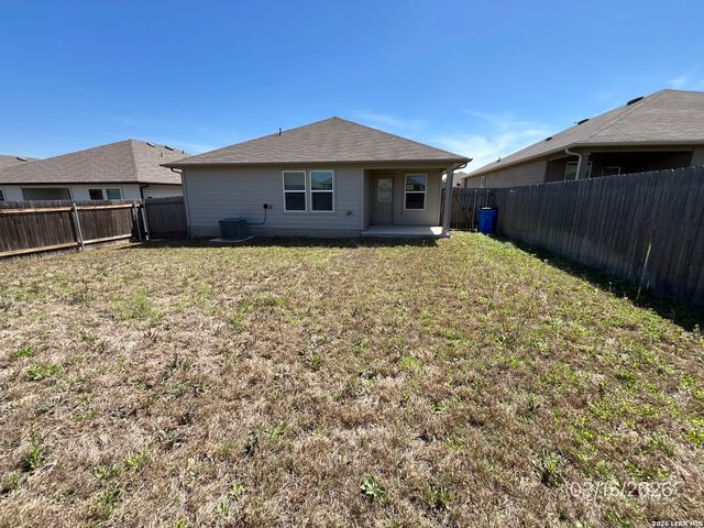 837 GERARDIA CT, Seguin, TX 78155