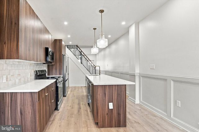 1133 E WILT ST, Philadelphia, PA 19125