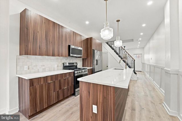 1133 E WILT ST, Philadelphia, PA 19125