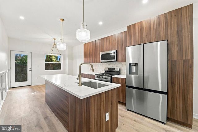1133 E WILT ST, Philadelphia, PA 19125