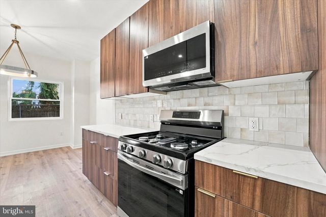 1133 E WILT ST, Philadelphia, PA 19125