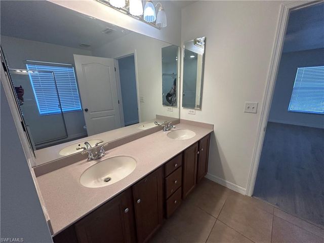 227 NW 3rd TER, Cape Coral, FL 33993