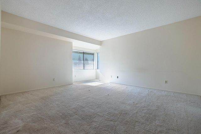 12804 E Alamos Avenue, Sanger, CA 93657