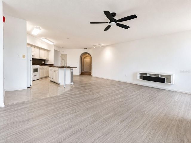 911 N ORANGE AVENUE 252, Orlando, FL 32801
