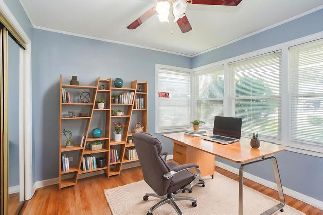 2521 Seminary Avenue, Des Plaines, IL 60016