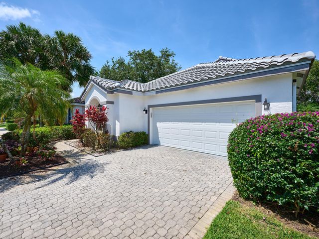 5455 S Fountains Dr Drive S, Lake Worth, FL 33467