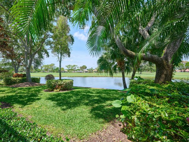 5455 S Fountains Dr Drive S, Lake Worth, FL 33467