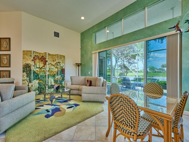 5455 S Fountains Dr Drive S, Lake Worth, FL 33467