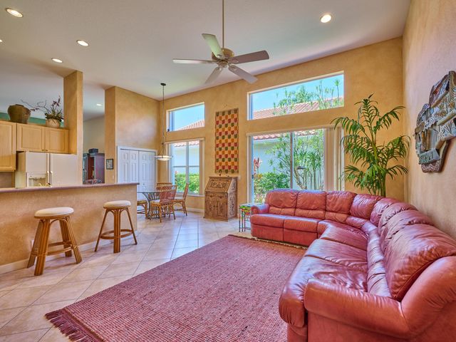 5455 S Fountains Dr Drive S, Lake Worth, FL 33467